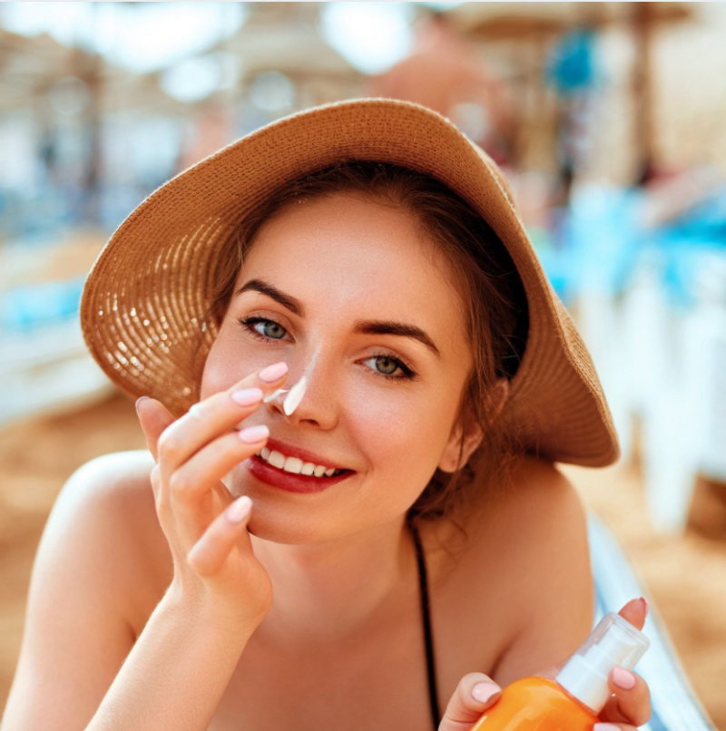 Our Biggest Anti-Aging Secret Revealed: The Benefits of Sunscreen